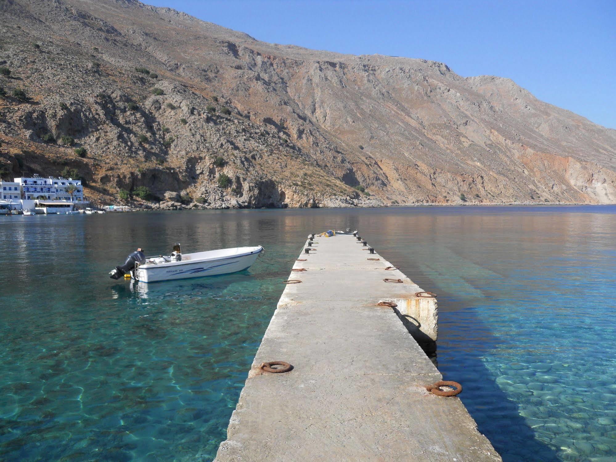 Daskalogiannis Hotel Loutro Buitenkant foto